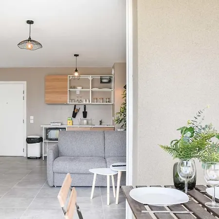 Appart Avec Terrasse Et Parking A 2 Min Du Metro Marseille Exterior photo