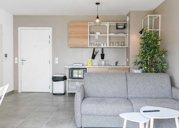 Appart Avec Terrasse Et Parking A 2 Min Du Metro