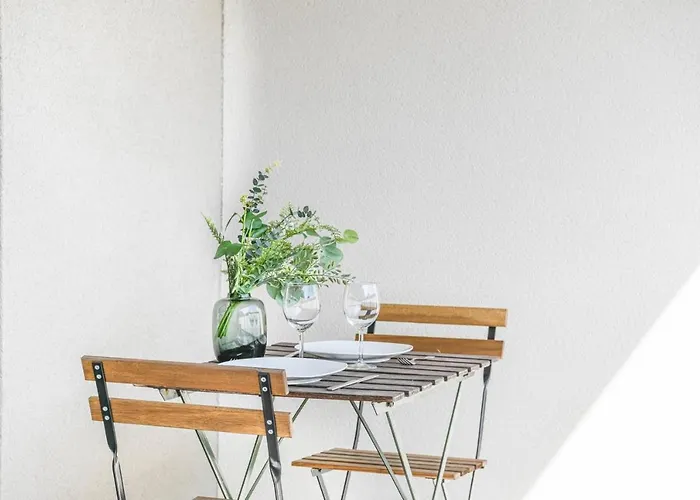 Appart Avec Terrasse Et Parking A 2 Min Du Metro