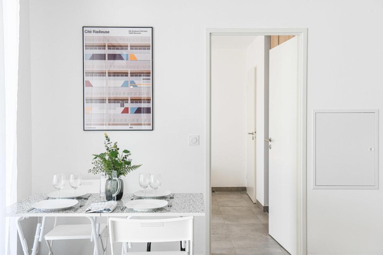 Appart Avec Terrasse Et Parking A 2 Min Du Metro Marseilles