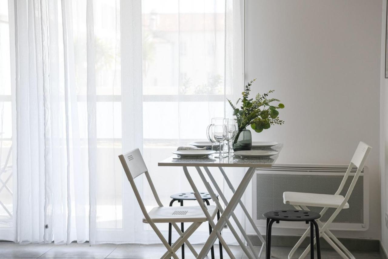 Apartment Appart Avec Terrasse Et Parking A 2 Min Du Metro